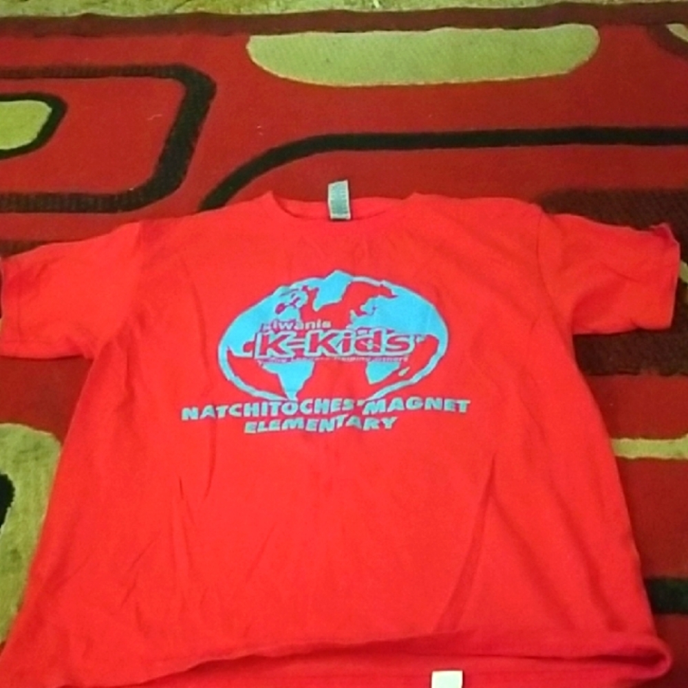 Gildan Red Short Sleeve Tee Vibrant Cotton Crew Neck